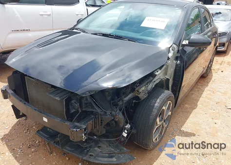 2021 Kia Forte Lxs from USA, damaged, VIN 3KPF24AD8ME265680